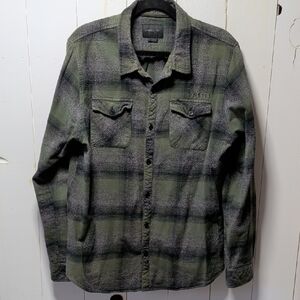 O’Neill heavy-duty Large button up shirt